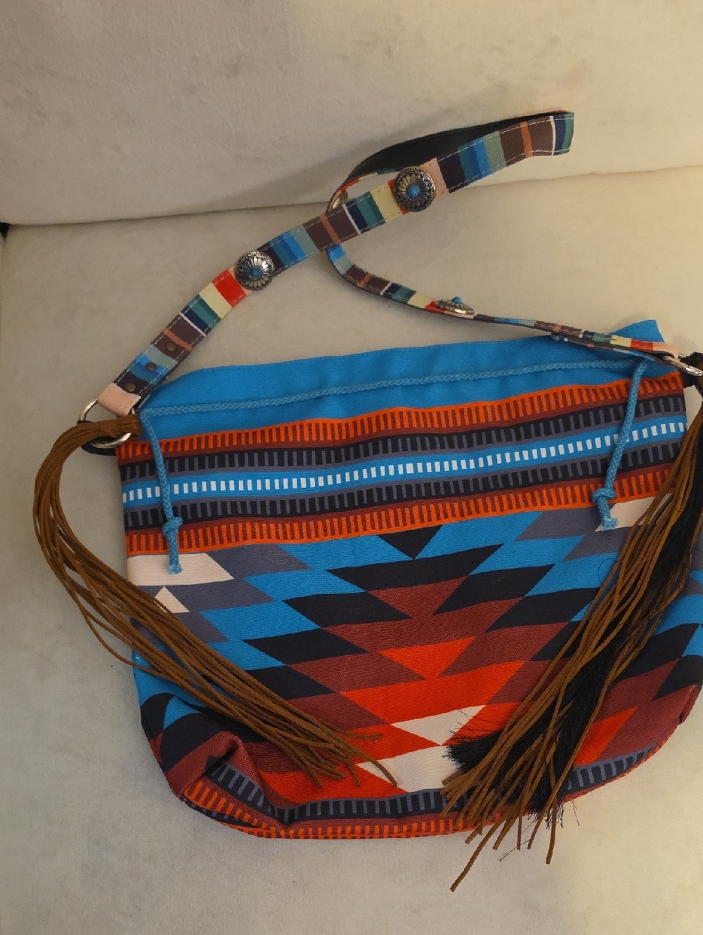 SHOULDER BAG, SOUTHWEST STYLE very Colorful With Leather Tassels NWOT